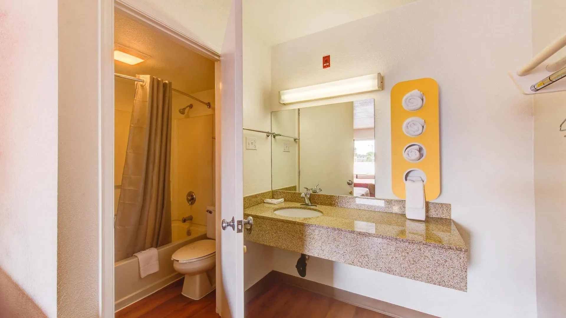 Motel 6-Norfolk, Va 2*, Norfolk